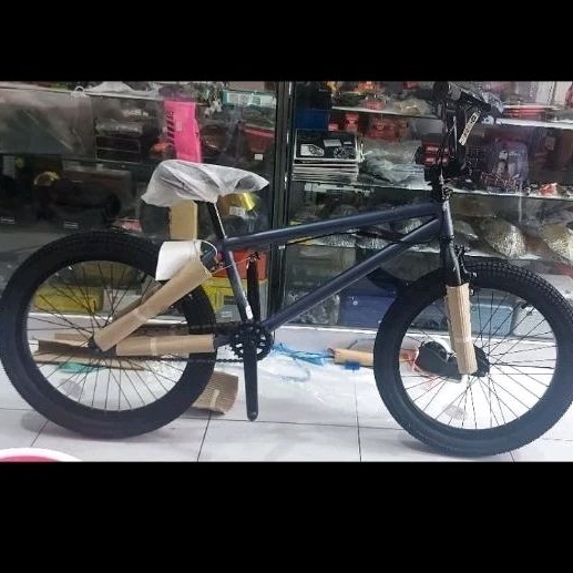 Jual SEPEDA BMX POLYGON RUDGE 3 20inch | Shopee Indonesia
