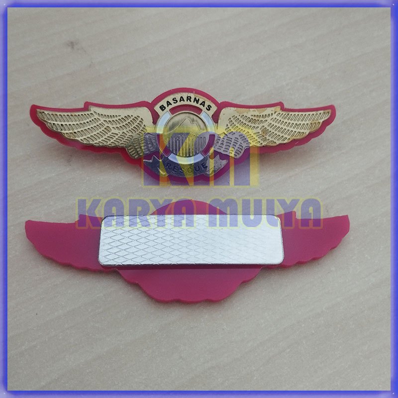 Jual Brevet Wing Basarnas Rescue - Wing Korps Basarnas Logam Kuningan ...