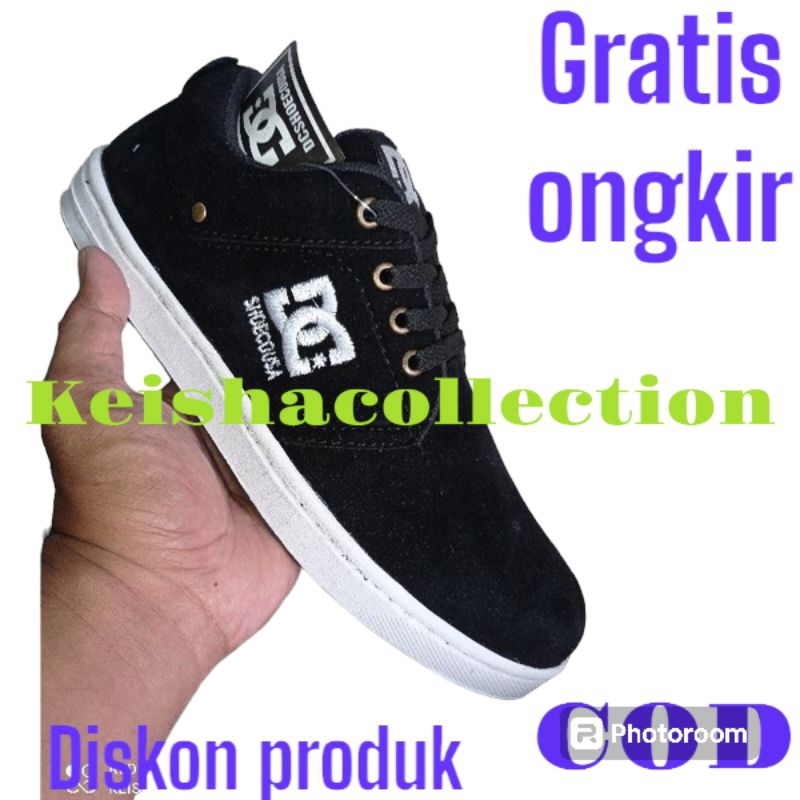 Jual Sepatu sekolah skaters sneakers fashion dc black white pria