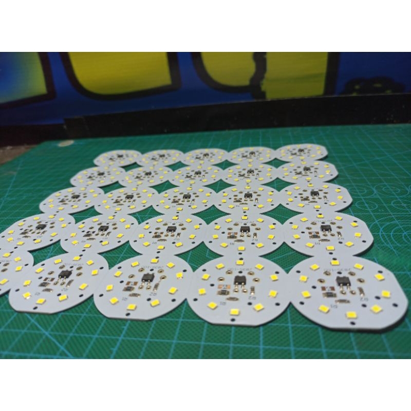 Jual paket pcb lampu led 10 wat ac 220 pembelian isi 25 tinggal nambah ...