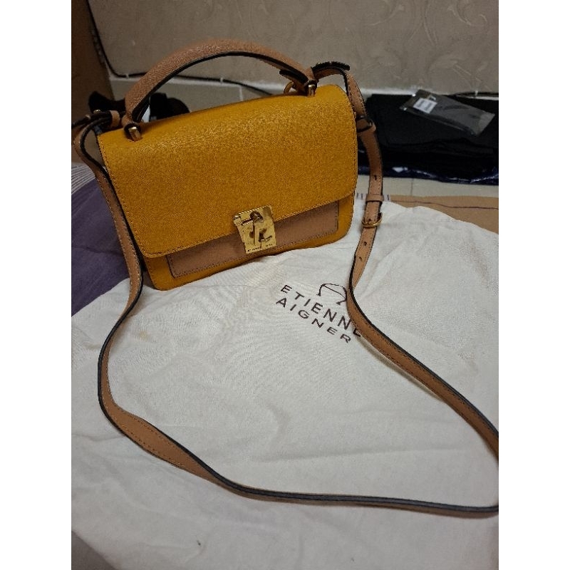 Jual etienne aigner leah crossbody Shopee Indonesia