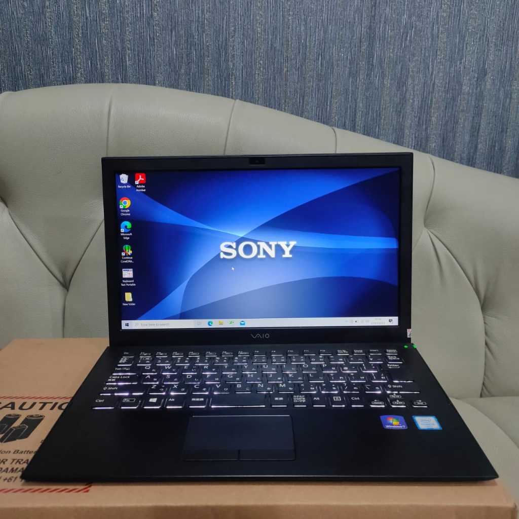 Sony 熱い SVP132A1CN Core i5 M.2 256GB office