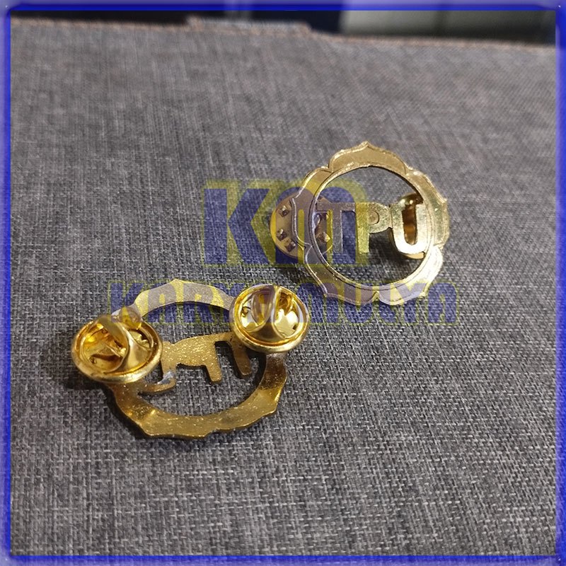 Jual Pin Bross Logo TPU Jarum Pin TPU Pin Kospteken TPU Warna Gold ...