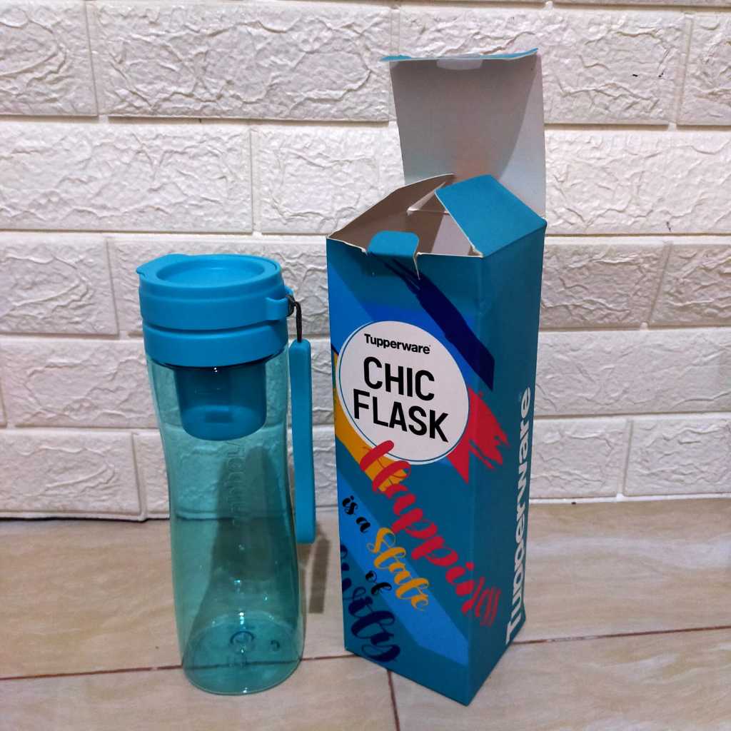 Jual Tupperware cick flash kapasitas 700ml botol minum | Shopee Indonesia