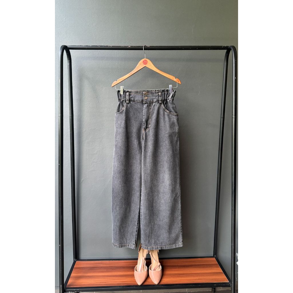 Bahor keldi, mushuklar sikishadi.