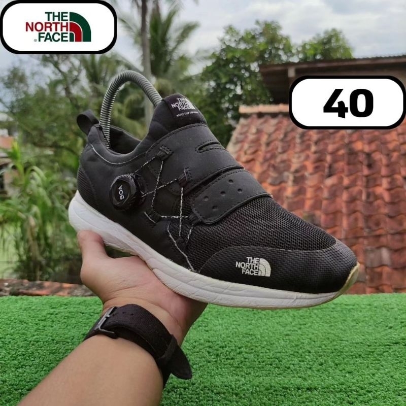 The North Face top Touji Mid Lace