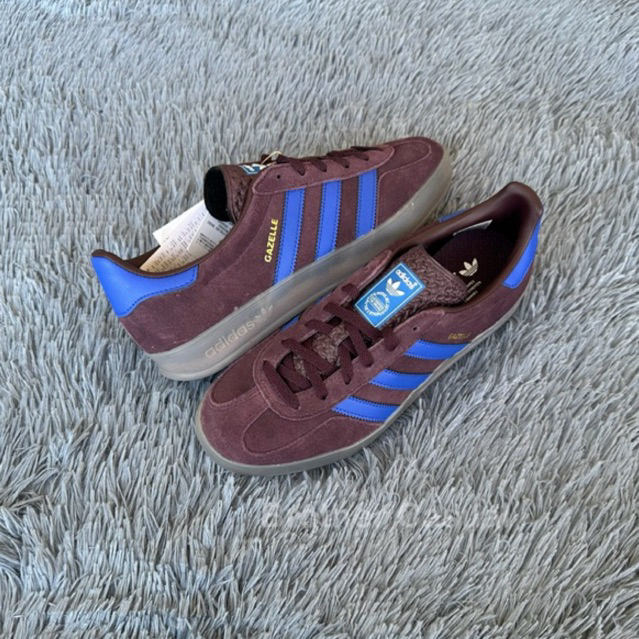 adidas gazelle silver green womens adidas Originals Women's Gazelle Indoor