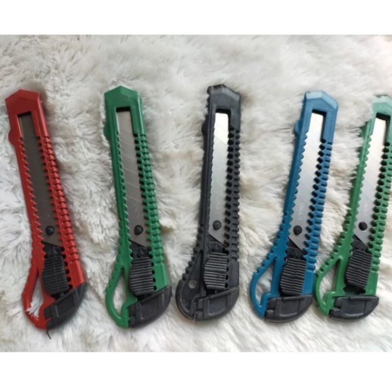 Jual Pisau cutter besar renceng YAMATA isi 12 pcs | Shopee Indonesia