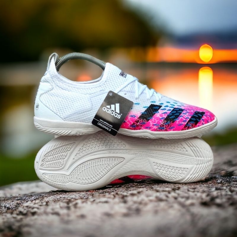 Adidas predator x futsal store