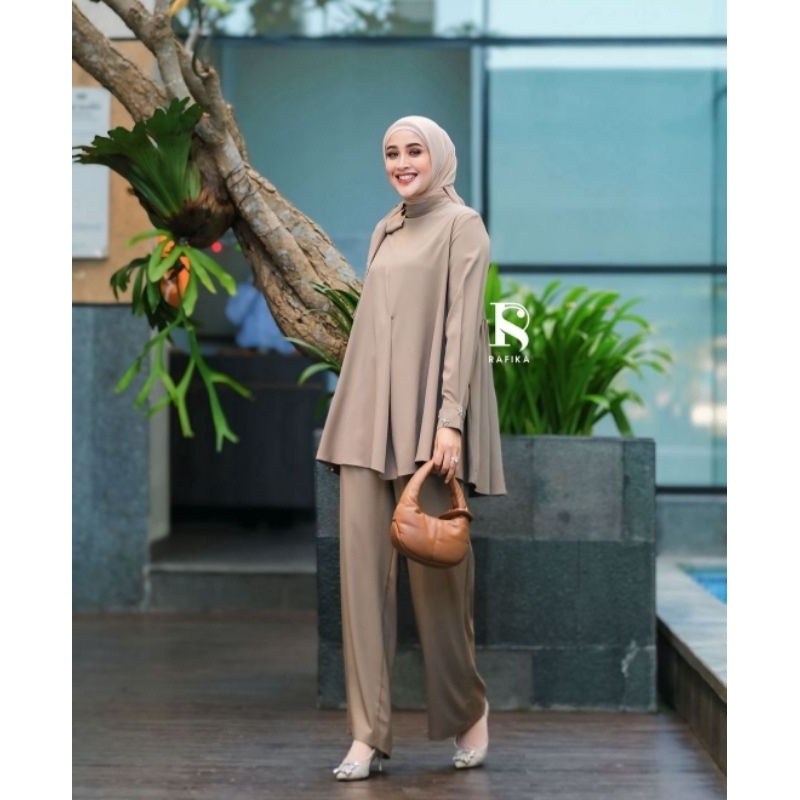 Jual Delia set by Rafika store | Shopee Indonesia