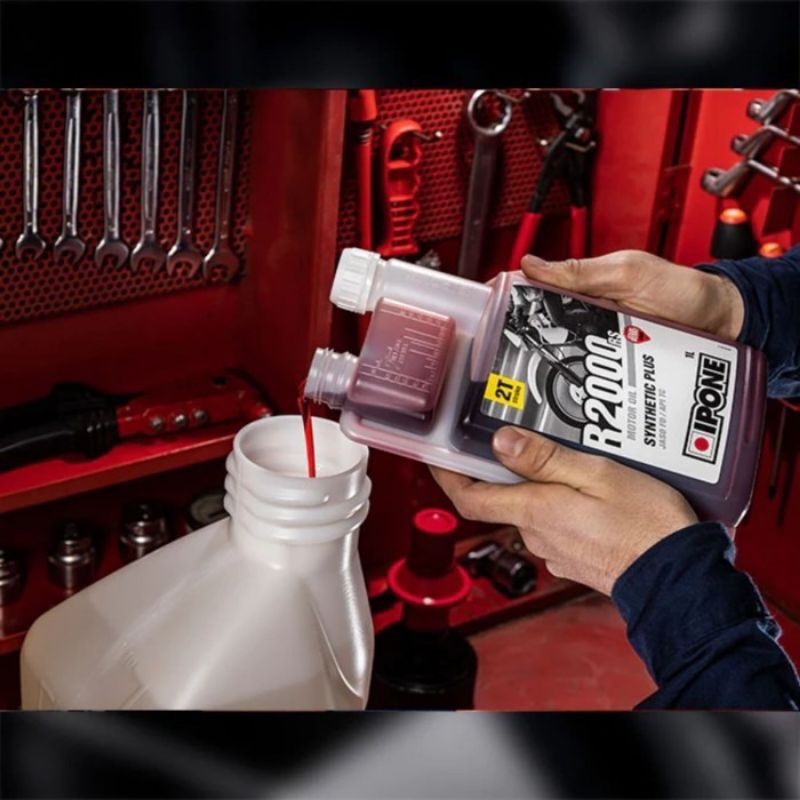 Jual IPHONE Strawberry R2000 RS 2T Synthetic Plus Motor OIL 1L | Shopee ...