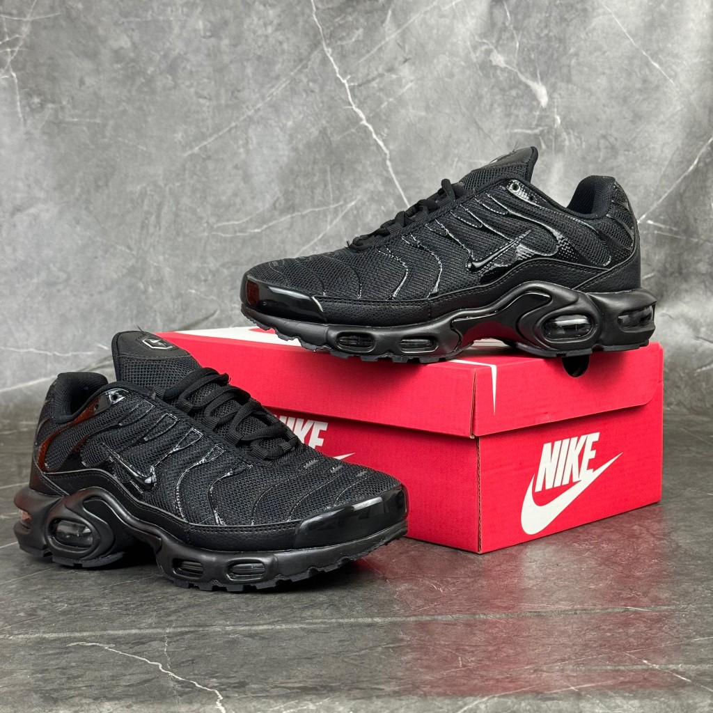 Nike Air Max Plus TN Triple Black Chioda Sneakers