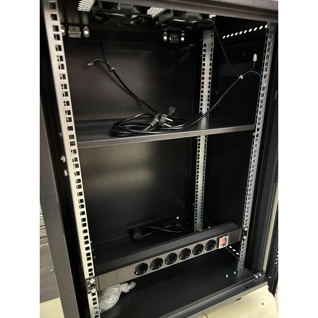Jual Rack 15U / rack server 15U / wallmount rack 15U | Shopee Indonesia
