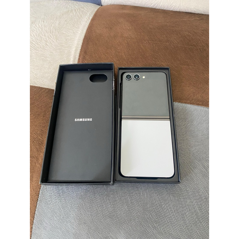 Jual Samsung Zflip 5 ram 8/512 gb Ex sein fullset | Shopee Indonesia