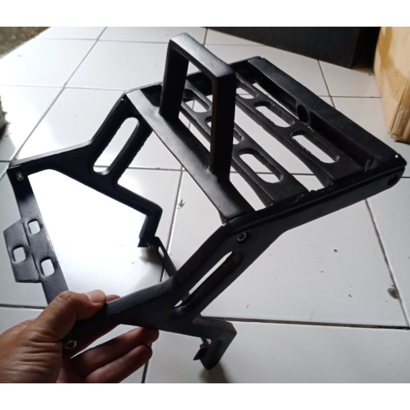 Jual Backrak vespa model fuzzle | Shopee Indonesia