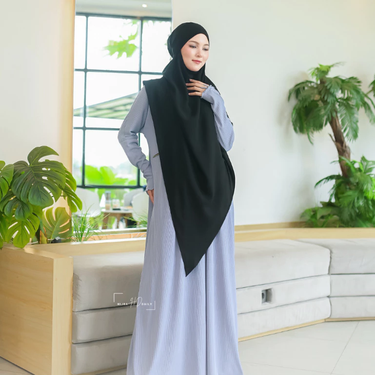 Samira Abaya Knit