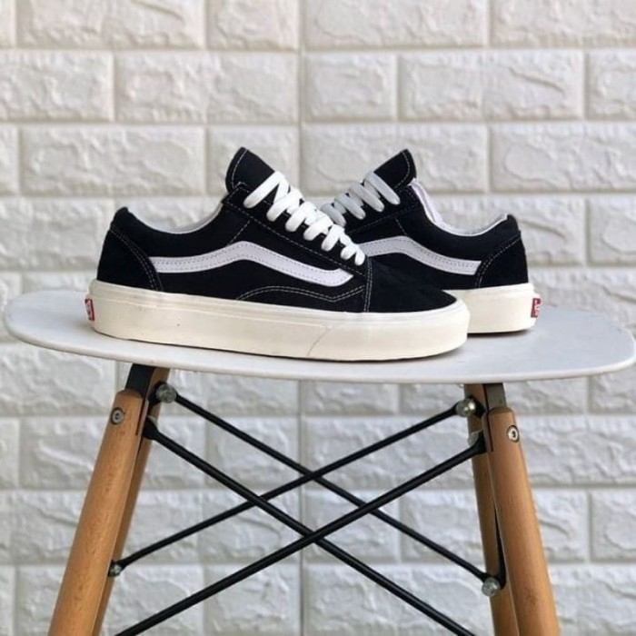 Jual Vans Old SKool Classic Black White / Sepatu Vens OldSkool Old ...