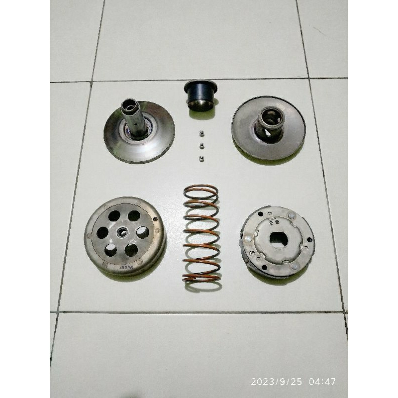 Jual Pully Cvt Belakang Full Lengkap Kampas Ganda Dan Mangkok Xeon GT ...