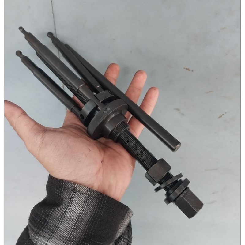 Jual Treker vespa pembuka rumah seal roda 6204 | Shopee Indonesia