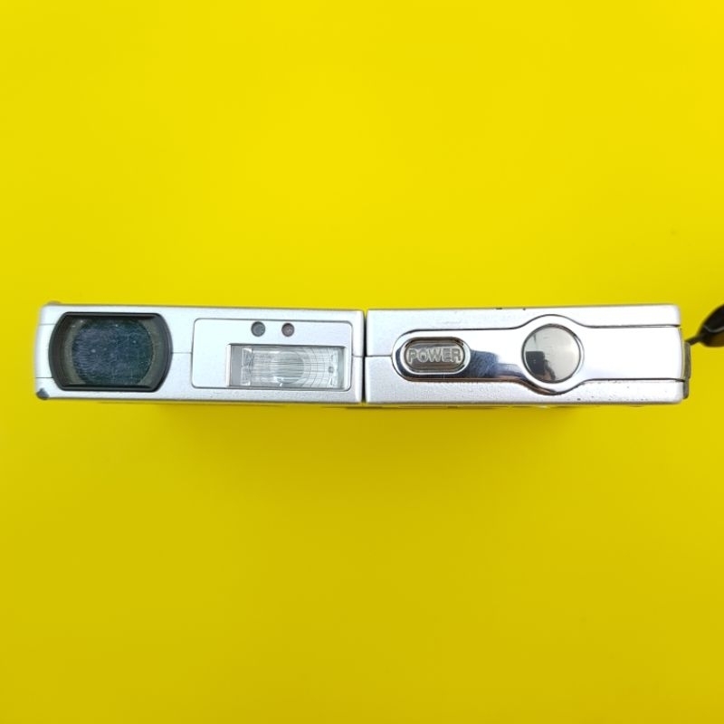 返品用finecame sl300r Kyocera Finecam SL300R 3.2MP Compact Digital Camera Silver TESTED