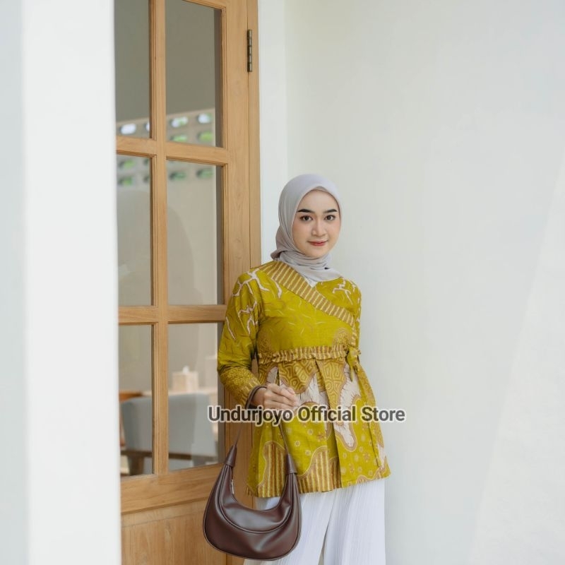 Jual Undurjoyo - Blouse Ruffle batik wanita Akar Lime Series Baju kerja ...