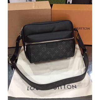 Tas Louis Vuitton AR2189 Masenger Bags, Fesyen Pria, Tas & Dompet