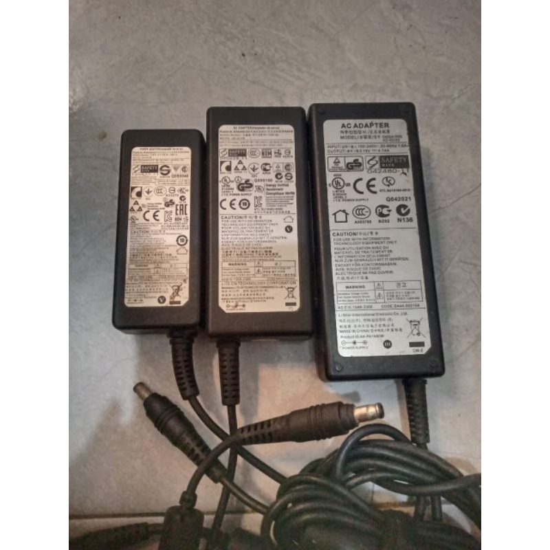 Jual Adaptor Charger Laptop Samsung ORIGINAL bawaan Shopee Indonesia