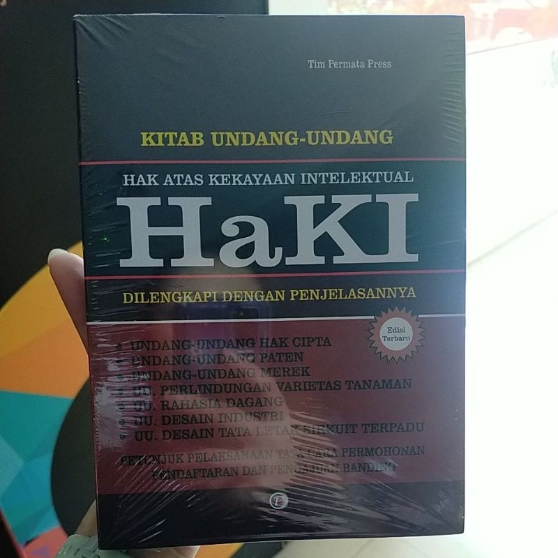 Jual Buku Kitab Undang-undang HaKi Hak Atas Kekayaan Intelektual Di ...