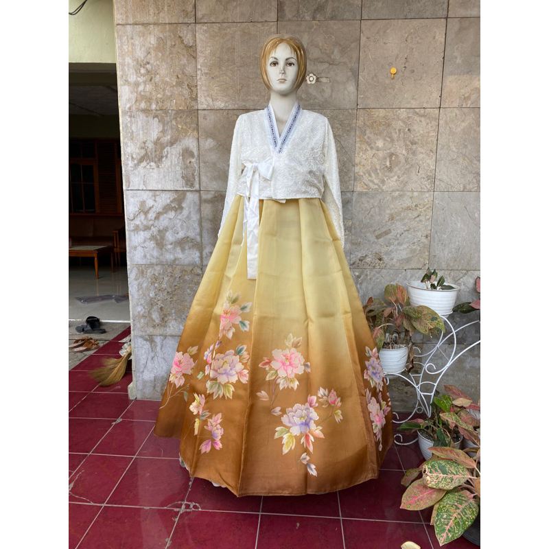 Beli hanbok shop