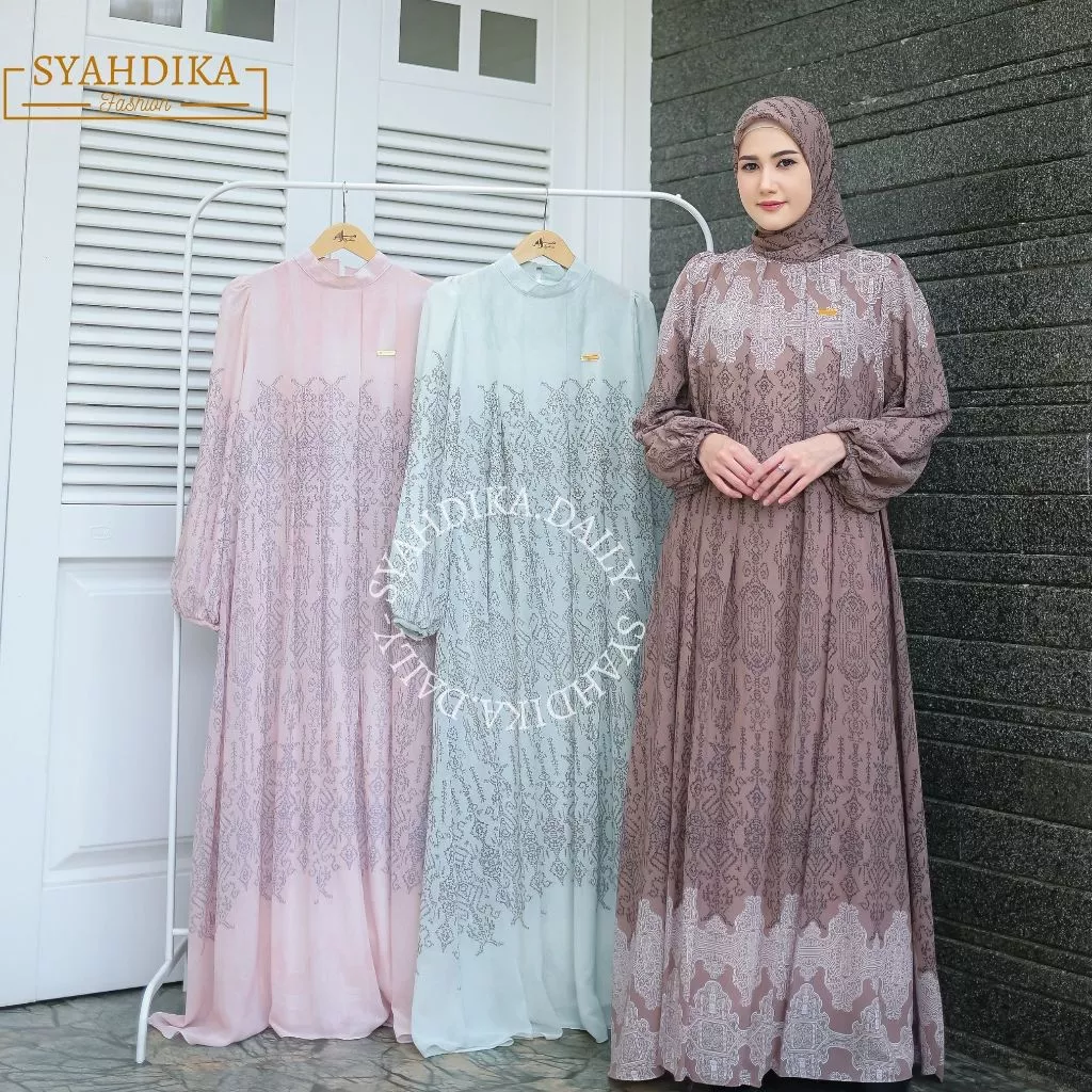 Detail bahan ceruty babydoll MIKHAYLA Dress