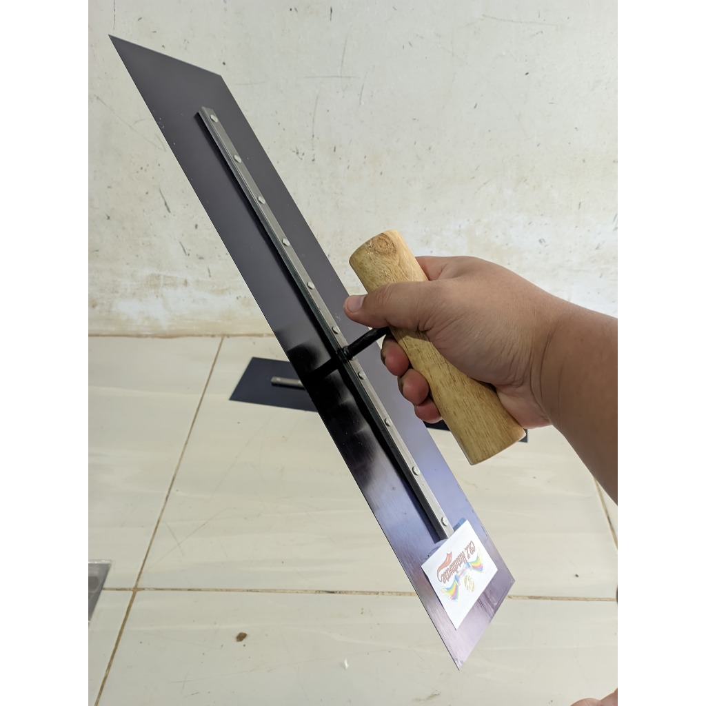Jual Raskam Besi Baja 40 cm Roskam Reskam Plat Karbon Trowel Epoxy Alat ...