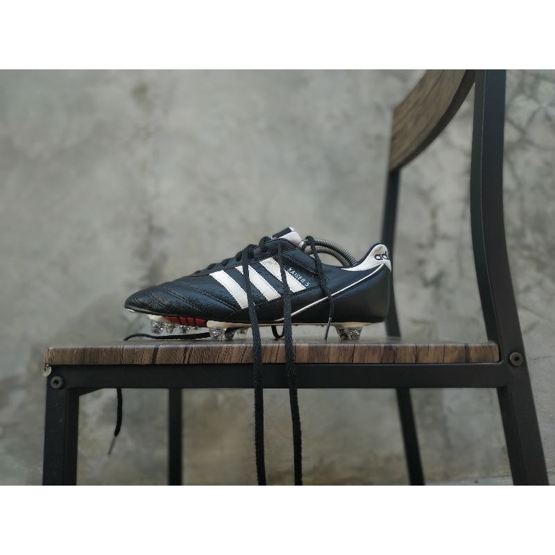 Sepatu bola adidas on sale kaiser