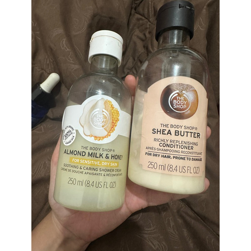 Jual the body shop shower cream almond milk & hiney dan the body shop