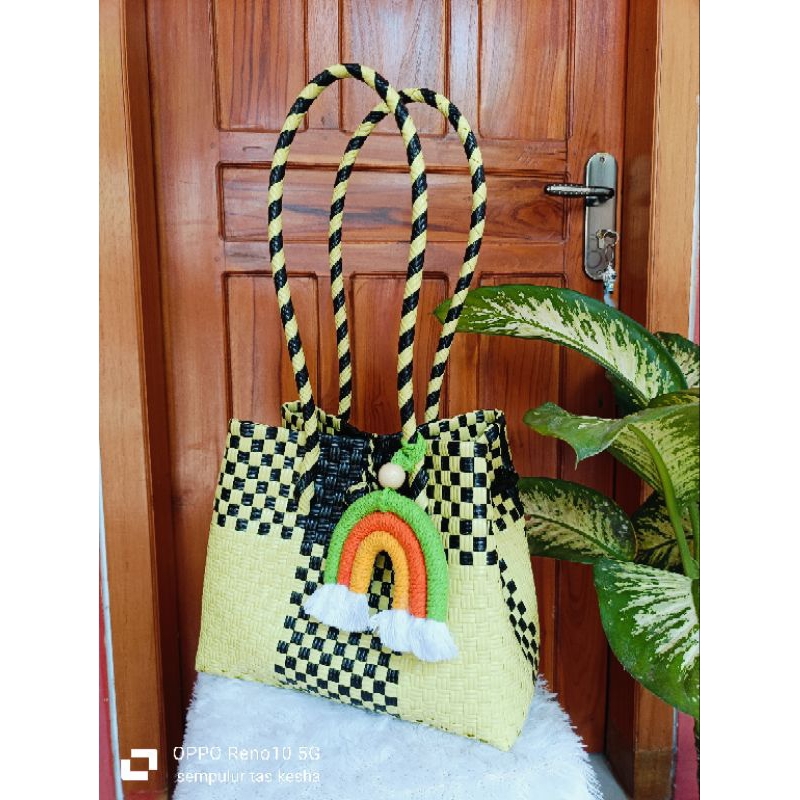 Jual Sling Bag Lucu Aesthetic Tas Anyamam Plastik Jali Jali Petty