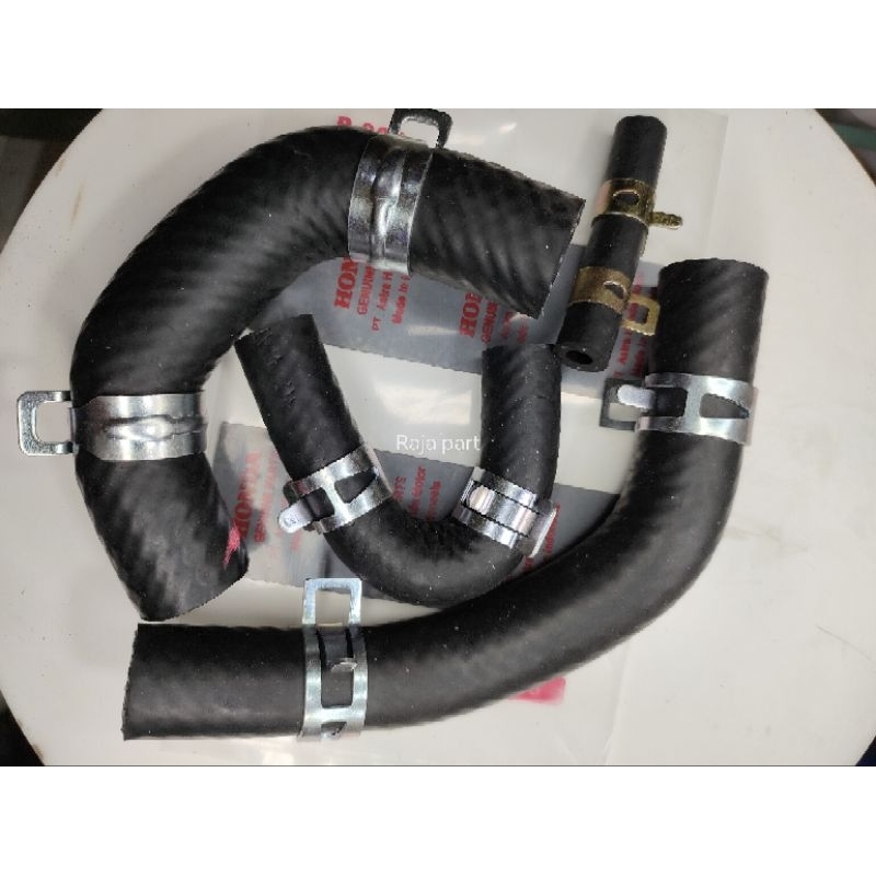 Jual selang radiator Vario 125 Vario 150 di blok boring bawah | Shopee ...