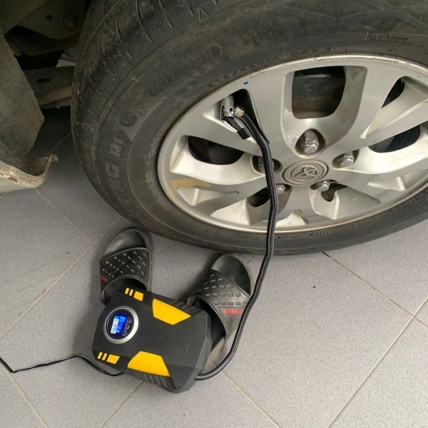Jual Pompa Angin Ban Motor Mobil Elektrik Portable Kompa Ban Motor ...
