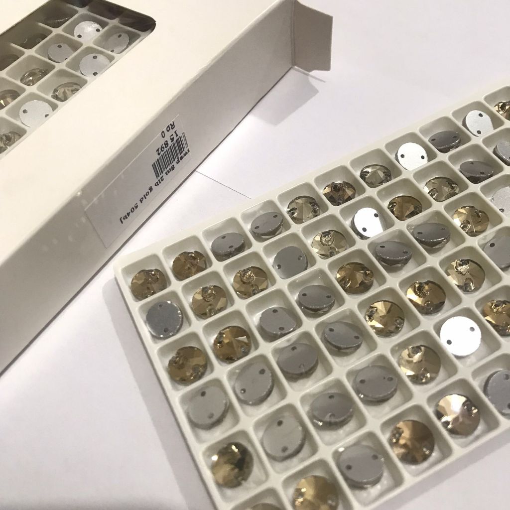 Jual PERMATA/DIAMOND/PAYET/PRECIOSA 8mm 1BOX ISI 7TRAY 504 BJ kode *15 ...