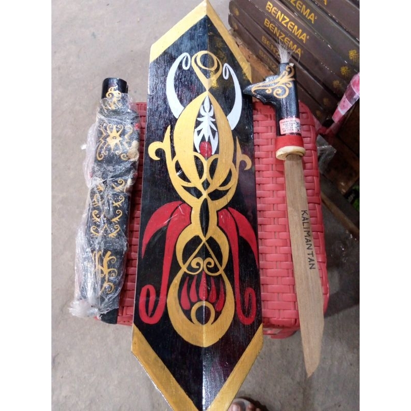 Jual Hiasan Dinding Tameng Perisai Dayak Shopee Indonesia