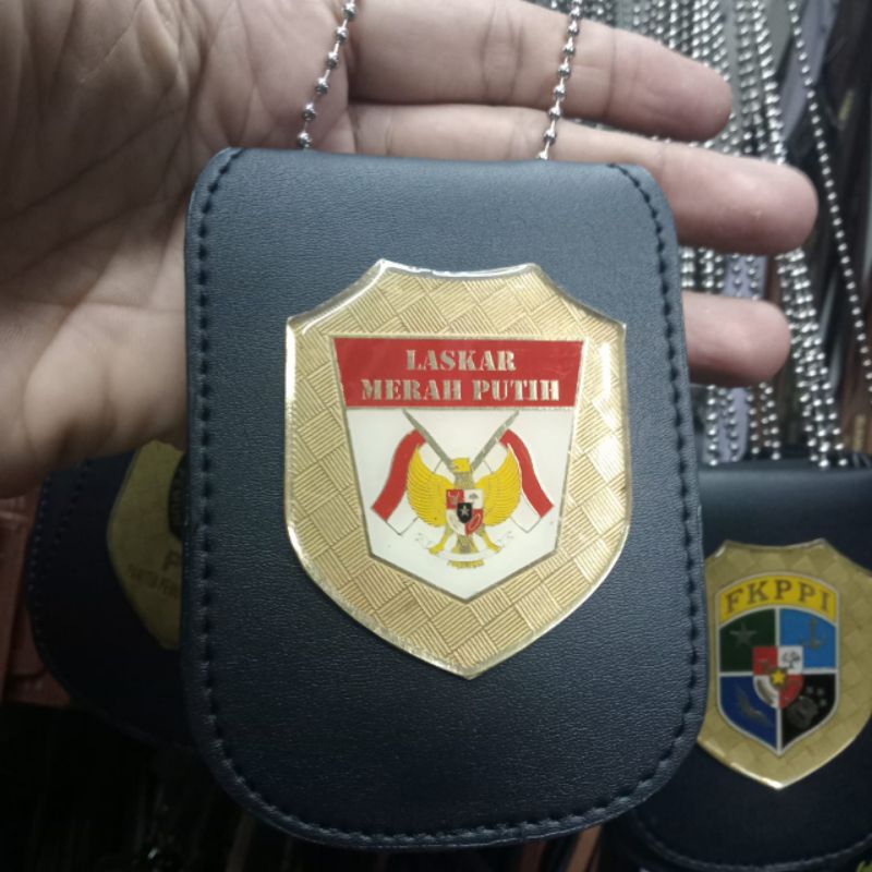 Jual DOMPET HOLDER LASKAR MERAH PUTIH / KALUNG LENCANA KTA / NAME TAG ...