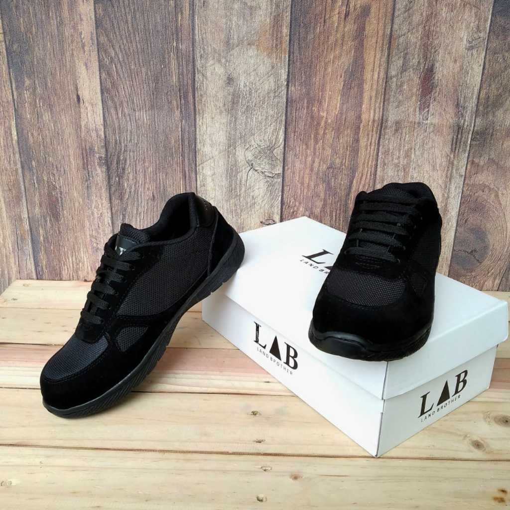 Jual Sepatu Safety- Safety Kasual Sneaker-Sepatu Ujung Besi | Shopee ...