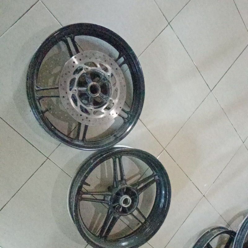 Jual Velg Yamaha R15 V2 Shopee Indonesia