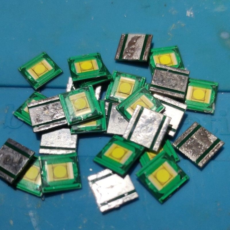 Jual Manik LED 3 V 9mm 15a 3500 lumens Copotan tanpa PCB 99% baru warna ...