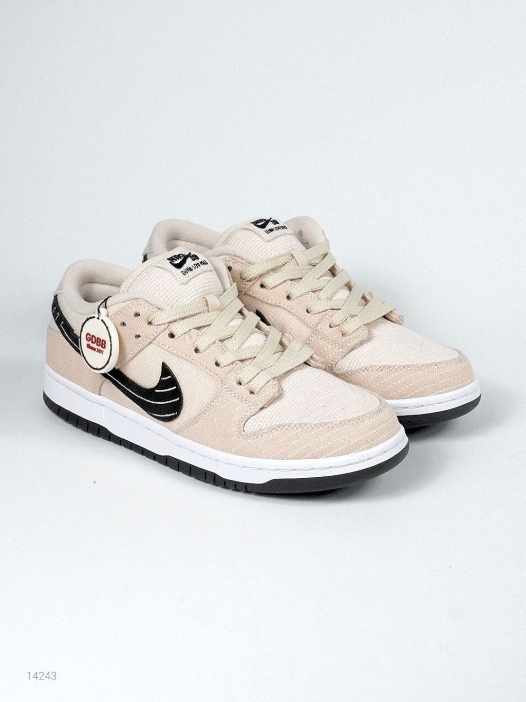 はる 新品25.5 NIKE SB Albino & Preto Dunk Nike SB Dunk Low x Albino