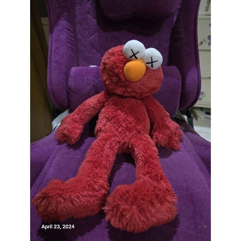 Jual Uniqlo Kaws x Sesame Street Plush Toy Shopee Indonesia