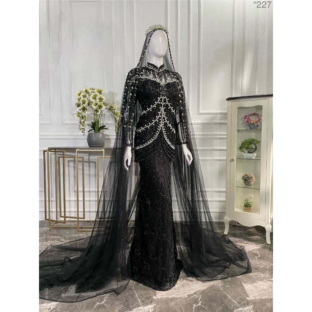 Jual Kebaya pengantin wanita modern slim bustier hitam slayer veil ...