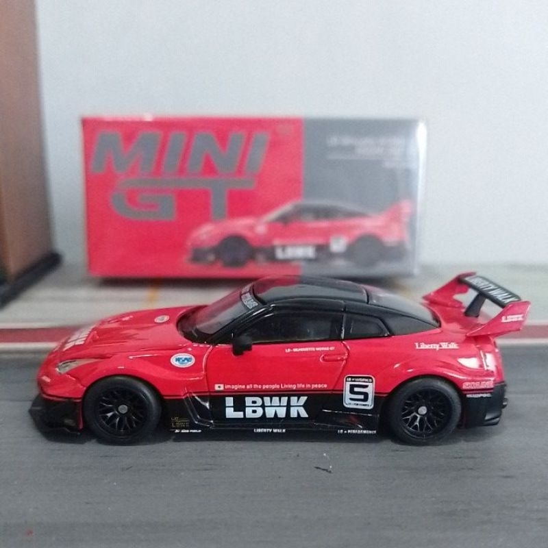 Jual Minigt Nissan R35 Red Black LBWK | Shopee Indonesia
