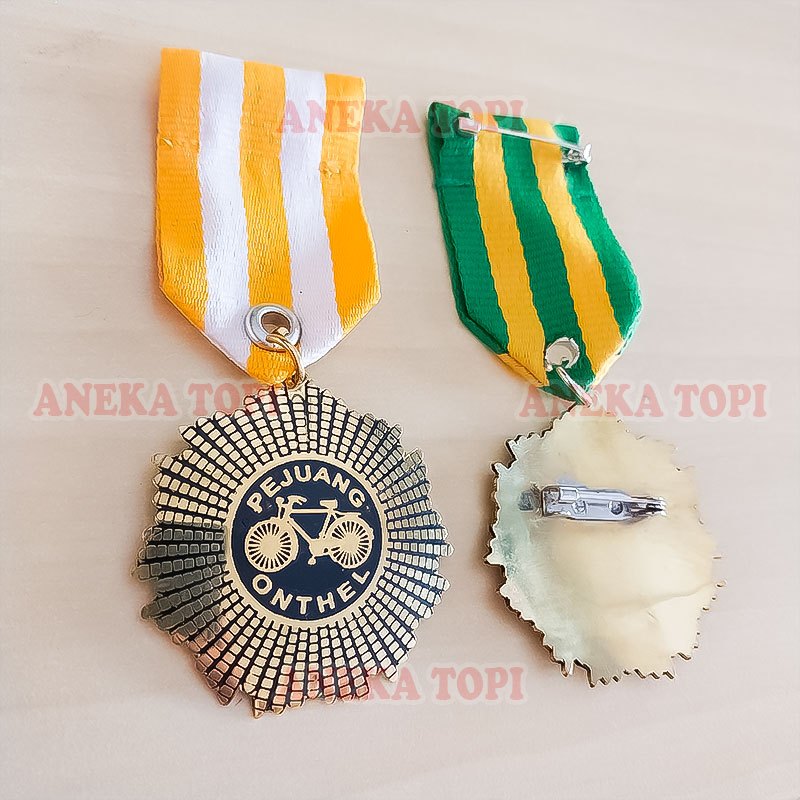 Jual Pin Tanda Penghargaan Logo Pejuang Onthel Pin Tanda Jasa Onthel ...