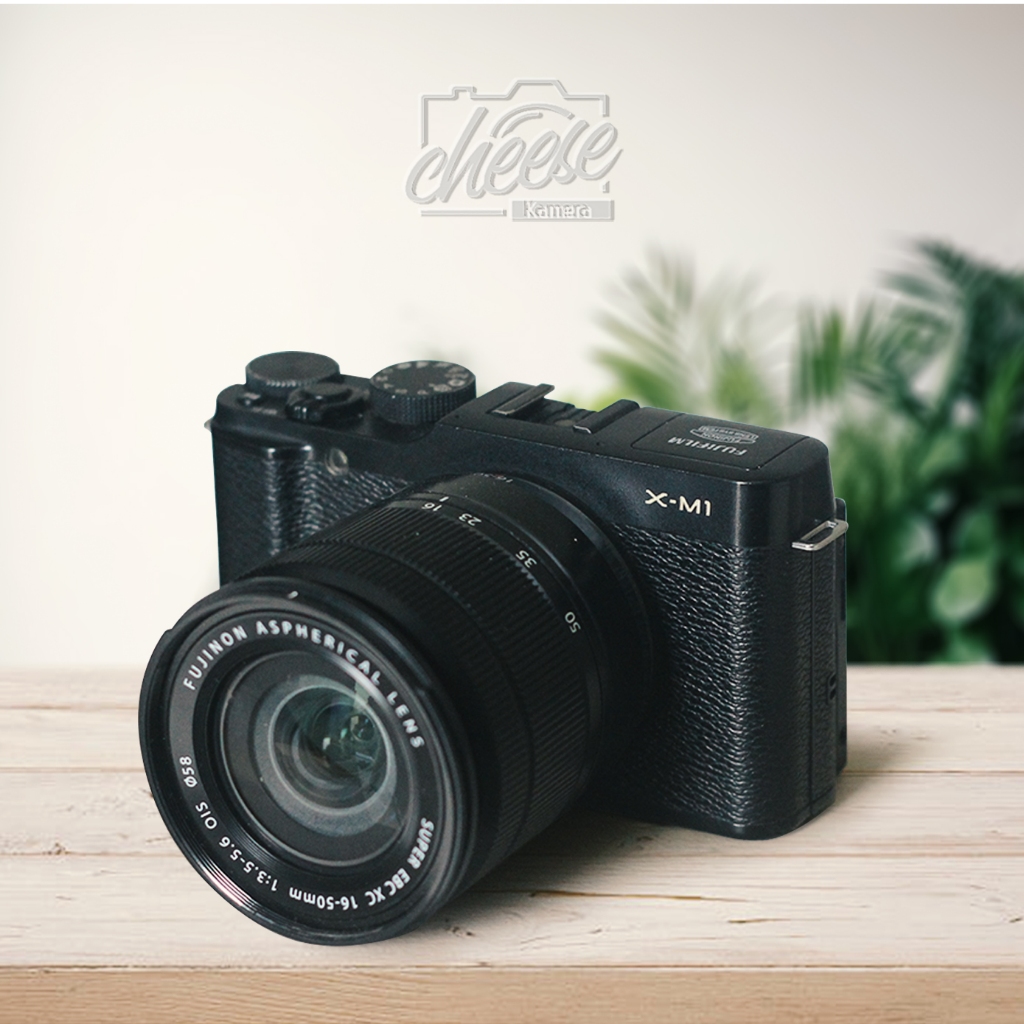 MIRRORLESS FUJIFILM XM1 LAYAR FLIP SUPPORT WIFI SIAP PAKAI