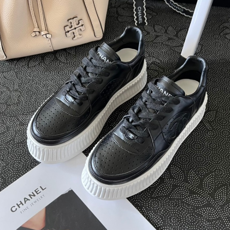 Jual CHANEL 2024 early summer thick panda casual sneakers | Shopee ...