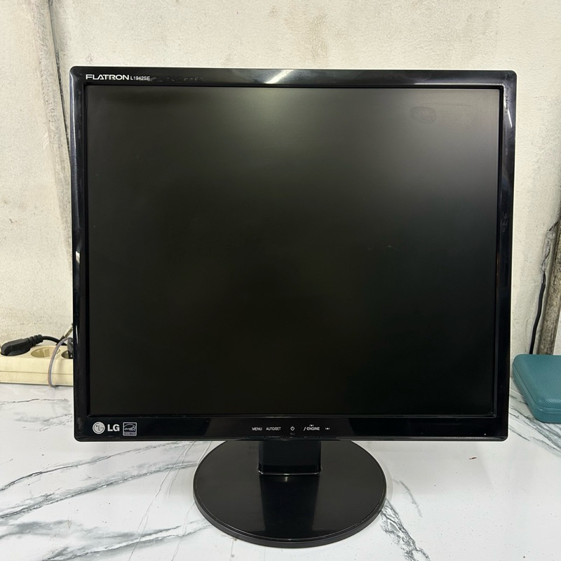 Jual monitor lcd lg 19 inch kotak | Shopee Indonesia